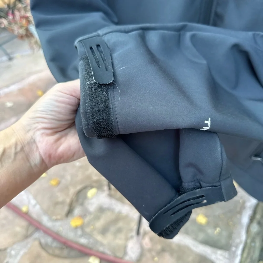 The North Face TNF APEX Jacket - Mens XL